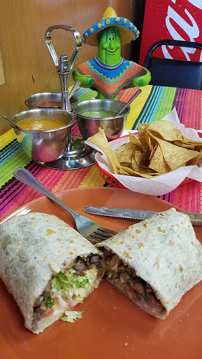 Mexican Restaurant «Tuxpan Mexican Grill», reviews and photos, 5540 N Milwaukee Ave, Chicago, IL 60630, USA