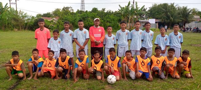 Muslim Susanto, Buka Turnamen Sepak Bola Memperebutkan Piala Bergilir Kepala Desa Bakaran Batu