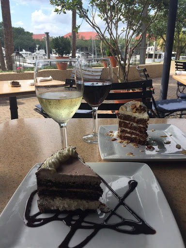 Restaurant «Bistro 17», reviews and photos, 17 Harbourside Ln # D, Hilton Head Island, SC 29928, USA