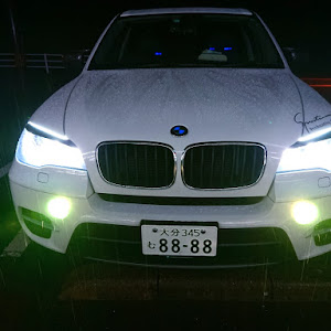 X5 E70