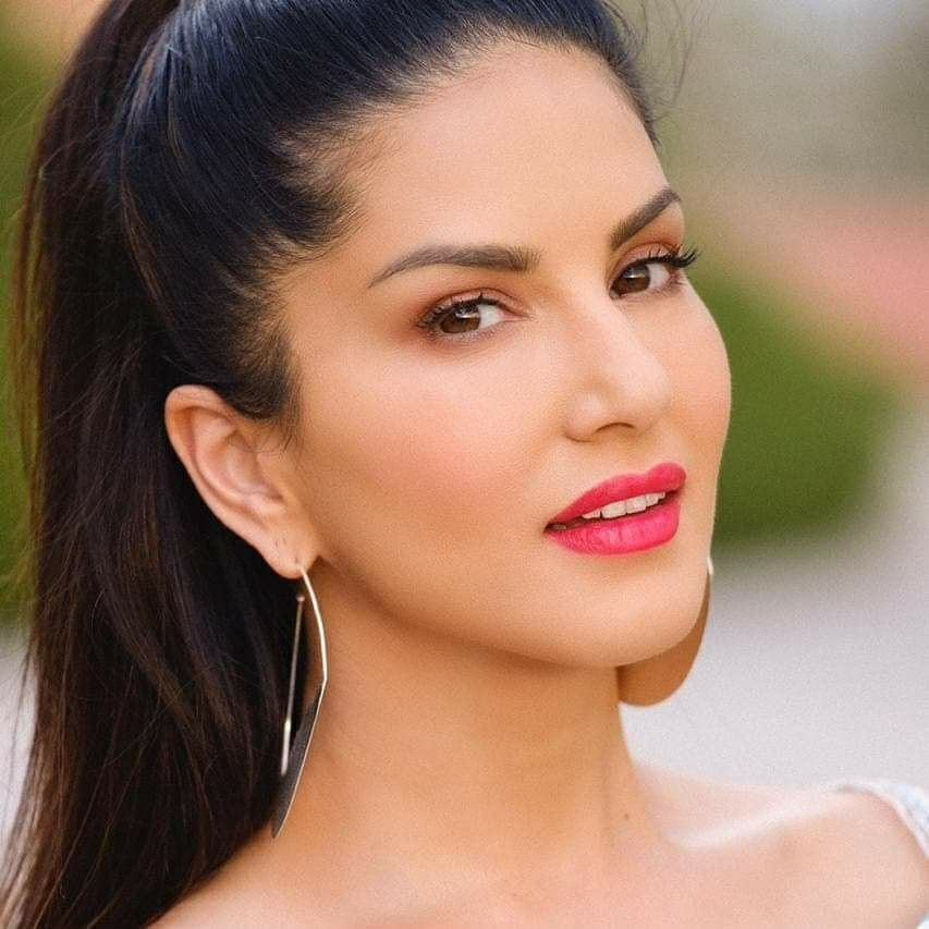 Sunny Leone DP Images Display Pictures - Whatsapp Images