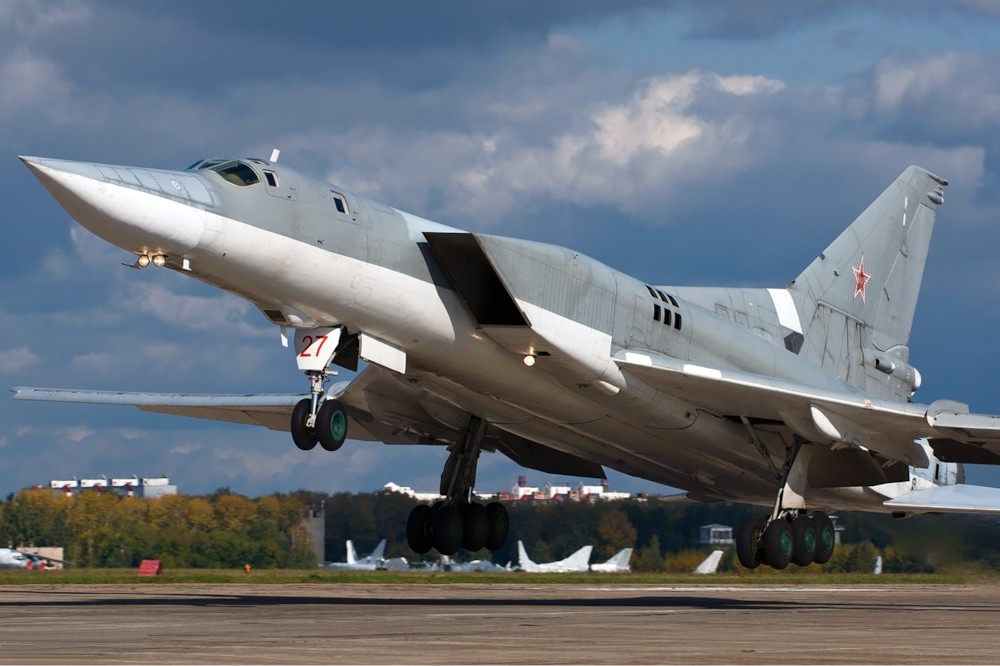 파일:external/upload.wikimedia.org/Russian_Air_Force_Tupolev_Tu-22M3_Beltyukov.jpg