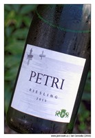 petri-riesling-2015-kabinett-halbtrocken