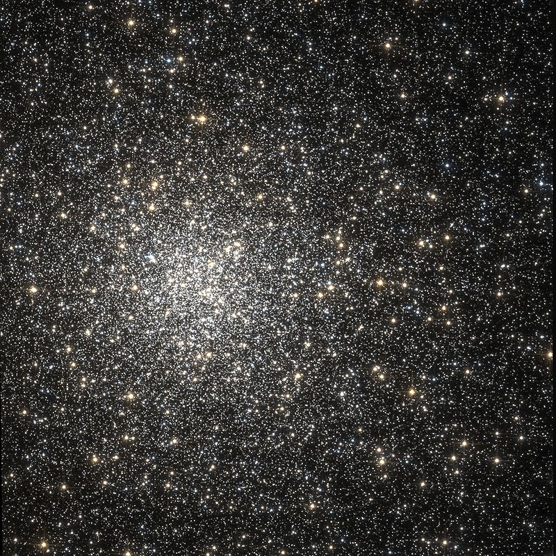 파일:external/upload.wikimedia.org/800px-Messier_62_Hubble_WikiSky.jpg