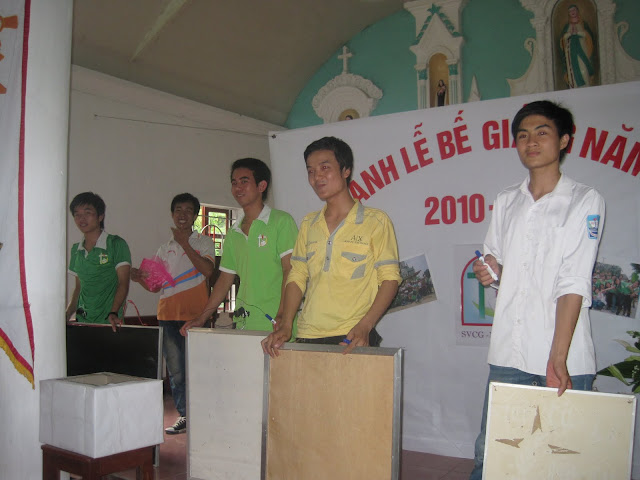 Một số hình ảnh trong ngày Lễ Bế Giảng Năm Học 2010 - 2011 IMG_6383