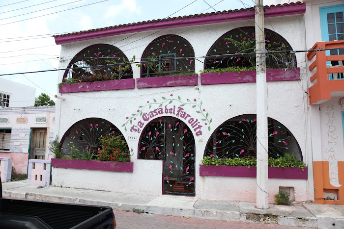 Остров Женщин (Isla Mujeres) или как мы не попали к китовым.