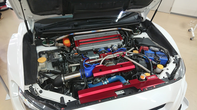 WRX STIのトヨタ・学園祭・トヨタ東京自動車大学校に関するカスタム事例の投稿画像2枚目