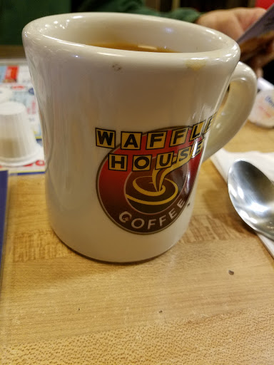 Breakfast Restaurant «Waffle House», reviews and photos, 43 Executive Dr, Crossville, TN 38555, USA