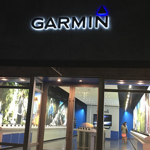 Garmin International Lincoln Road Retail Store logo