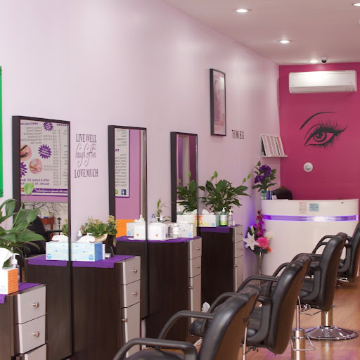 Blooming Brows Threading Salon logo