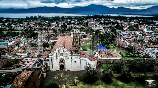 Templo de la Soledad y el antiguo Hospital de Indios, Calle del Convento, Tercer, Tzintzuntzan, Mich., México, Iglesia cristiana | MICH