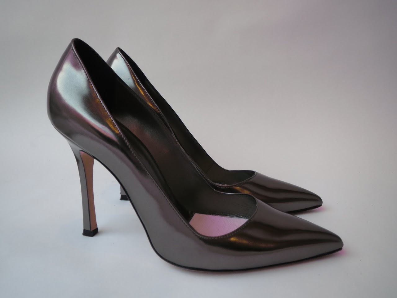 Manolo Blahnik Steely Pumps