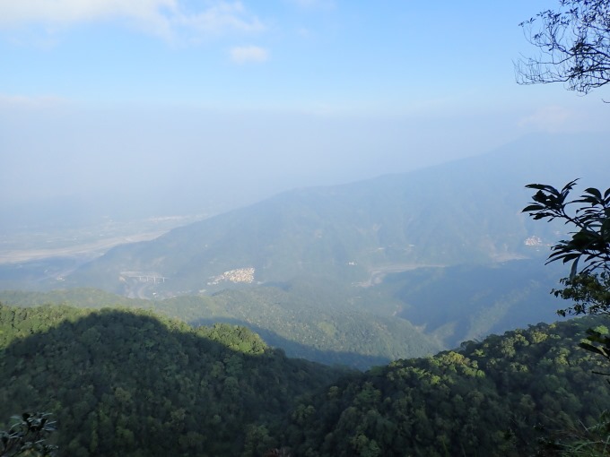 這是雨林老爬的部落格 屏東三地門 大津山 南尾寮山 佐母背山 庵婆加山