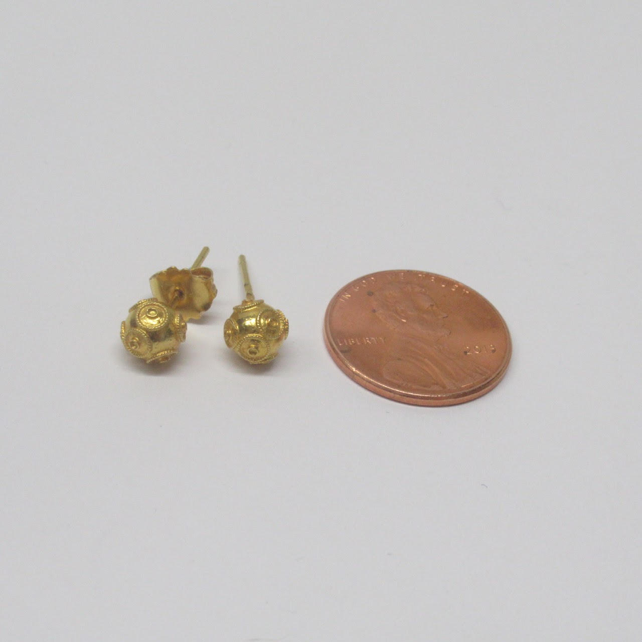 18K Gold Stud Earrings