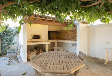 Maison avec piscine et terrasse 15