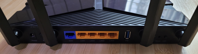 Le porte sul retro del TP-Link Archer AX50