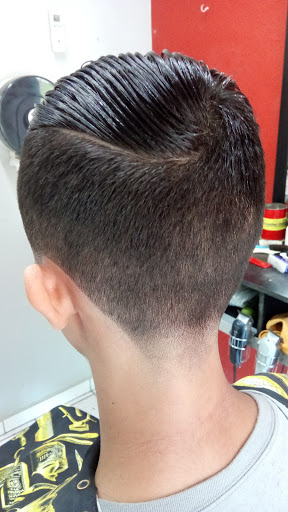 Poco Pelo Barber Shop, Calle las Huertas, Viveros Pelayo, Los Mangos, 28864 Manzanillo, Col., México, Cuidado del cabello | COL