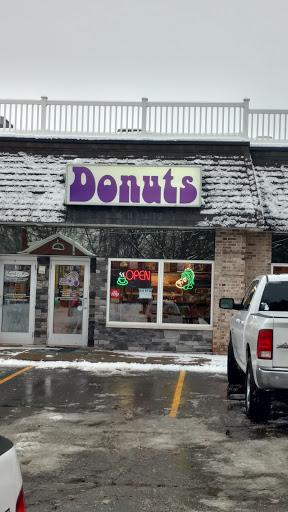 Donut Shop «Groovy Donuts», reviews and photos, 313 E Grand River Ave, Williamston, MI 48895, USA