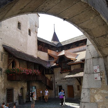 CASTILLO DE CHILLON 02-08-2011 11-45-34.JPG