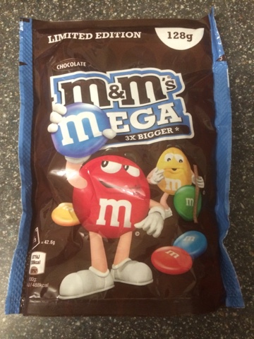 A Review A Day: Today's Review: Mega M&Ms