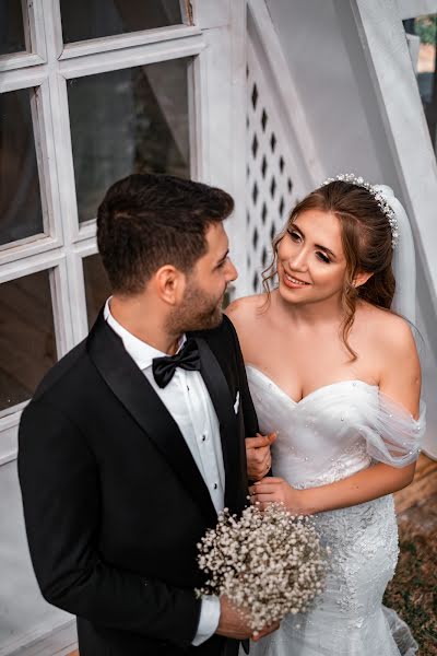 結婚式の写真家Emre Üstün (emreustun)。2022 4月7日の写真