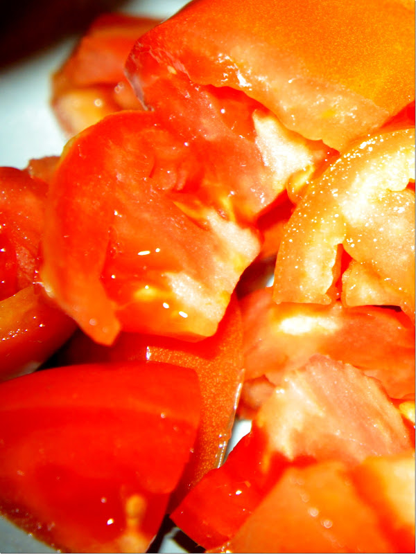 Diced tomato public domain picture.