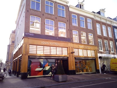 LOUIS VUITTON  13 Photos - Pieter Cornelisz Hooftstraat 65-67