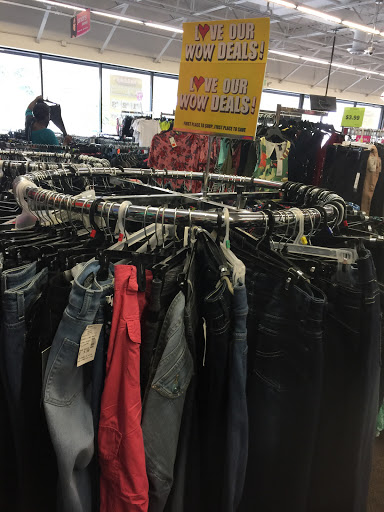 Discount Store «Fallas Discount Stores», reviews and photos, 5385 W Atlantic Blvd, Margate, FL 33063, USA