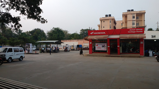 Heritage Honda, S No 4,Plot No 1823,Hare Krishna Fuel Station, Kaveri Main Rd, Siddhartha Nagar, Mysuru, Karnataka 570011, India, Mobile_Phone_Repair_Shop, state KA