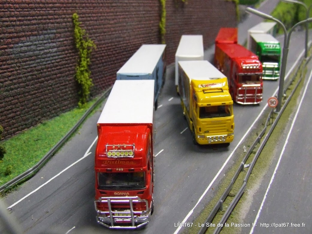 des nouveaux trucks herpa... dans mon parc ! DSCF0040