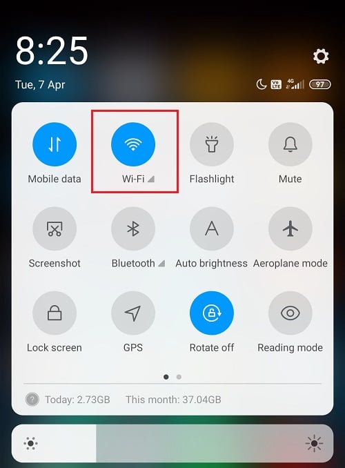 เปิด Wi-Fi จากแถบ Quick Access