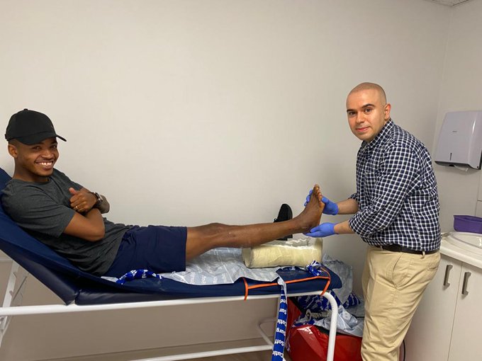 Mamelodi Sundowns utility player Thapelo Morena all smiles in a medical room.