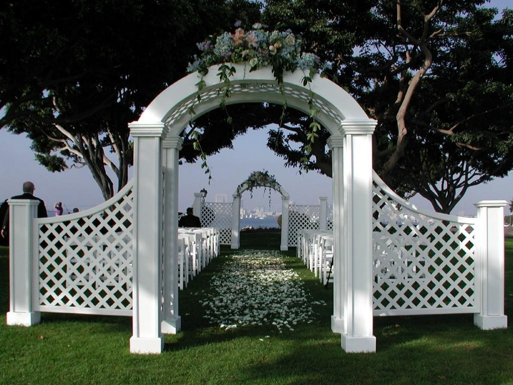 DIY bamboo wedding arch