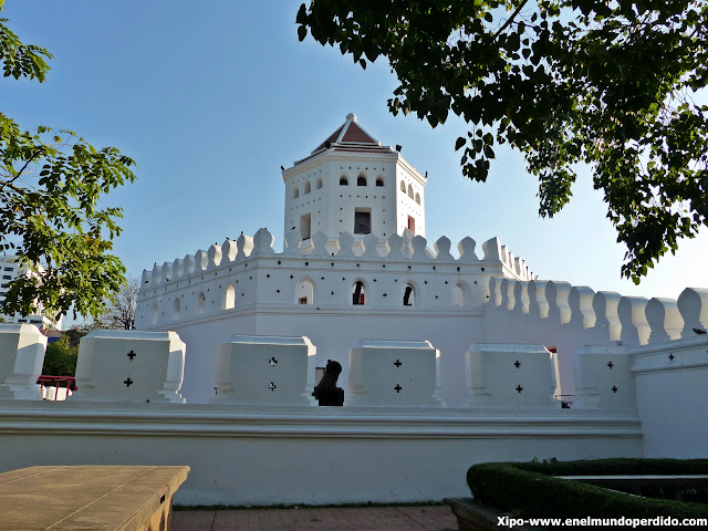 phra-sumen-bangkok.JPG