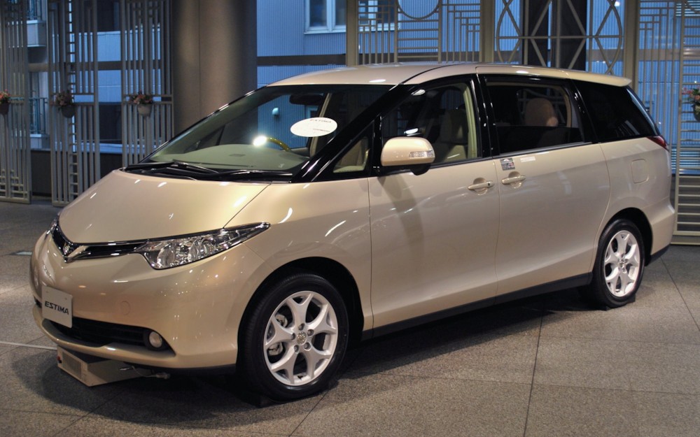 파일:external/upload.wikimedia.org/2006_Toyota_Estima_01.jpg