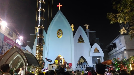 Sacred Heart Church, Edappally North, Edappally Railway Station Rd, Amrita Nagar, Cheranalloor, Ernakulam, Kerala 682024, India, Church, state KL