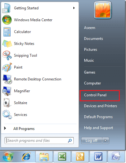 Nhấp vào Control Panel từ Start Menu của Windows 7