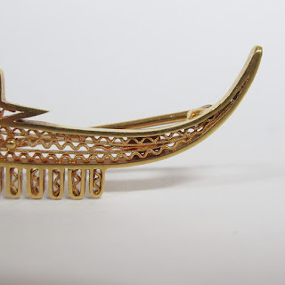 18K Gold and Emerald Brooch