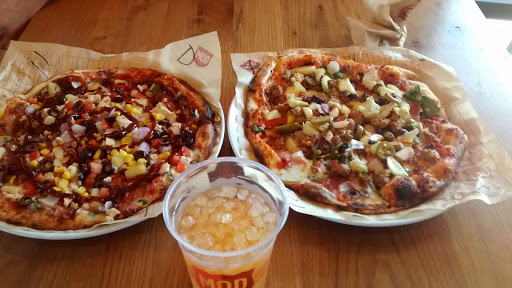 Pizza Restaurant «MOD Pizza», reviews and photos, 2051 Bronze Star Dr Suite 100, Woodland, CA 95776, USA