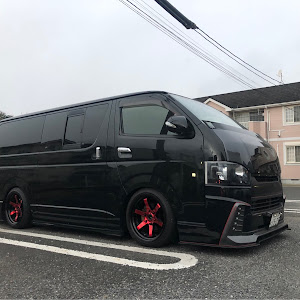 ハイエースバン TRH200V