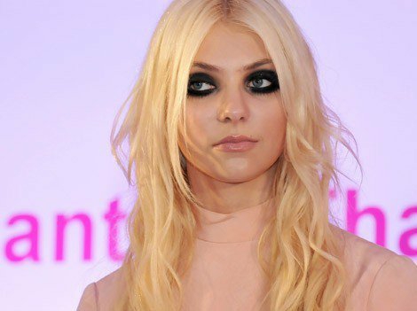 Taylor Momsen Profile Pics Dp Images