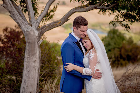 Fotografo di matrimoni Costin Tertess (costintertess). Foto del 20 febbraio 2022