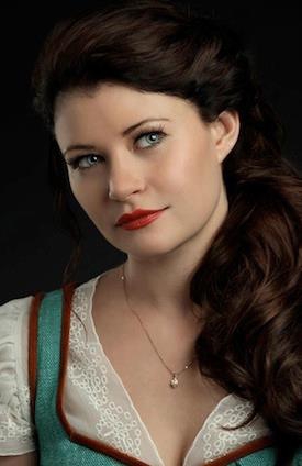 Emilie de Ravin Dp Profile Pics