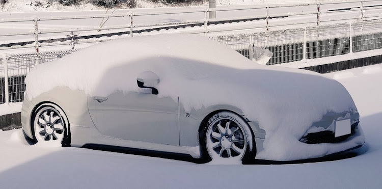 86の爆弾低気圧・雪と愛車・86 zn6に関するカスタム事例の投稿画像1枚目