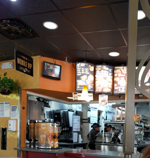 Mexican Restaurant «Taco Bell», reviews and photos, 11257 Roger Bacon Dr, Reston, VA 20190, USA