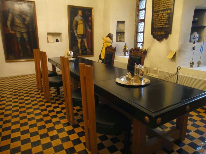 Здравствуй жопа Новый год теперь в  Эстонии, или новогодняя ночь в таллинском вытрезвителе