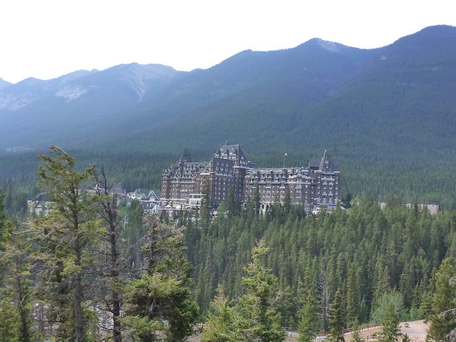 De Banff a Calgary. Tunnel Mountain Trail. Hoodoos. Cammore. 10 Julio - LAS ROCOSAS DE CANADA. YELLOWSTONE Y GRAND TETON. (11)