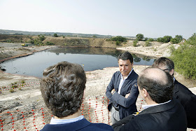 Comienza la recuperación ambiental de la balsa de aceites usados de Arganda del Rey