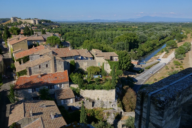 12. Remoulins. Puente del Gard (Pont-du-Gard). Aviñón (Avignon). - De viaje por Francia: diarios, viajes y excursiones en coche. (35)