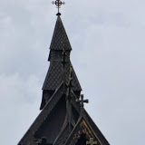 Details van de staafkerk van Vikøyri.